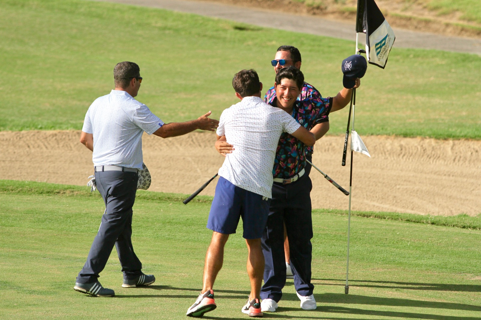Celebración en el campo de golf